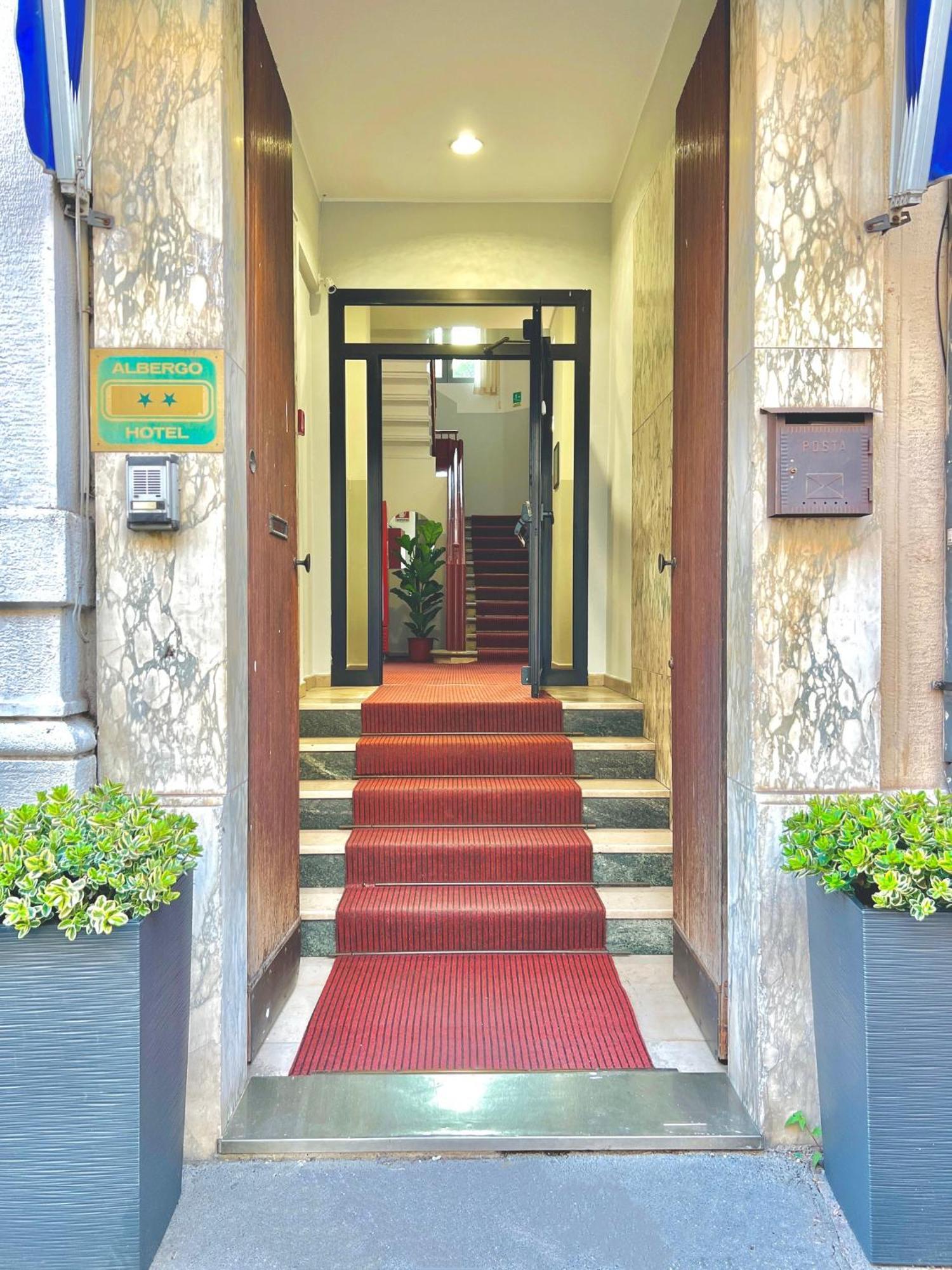 מילאנו Hotel Sara מראה חיצוני תמונה