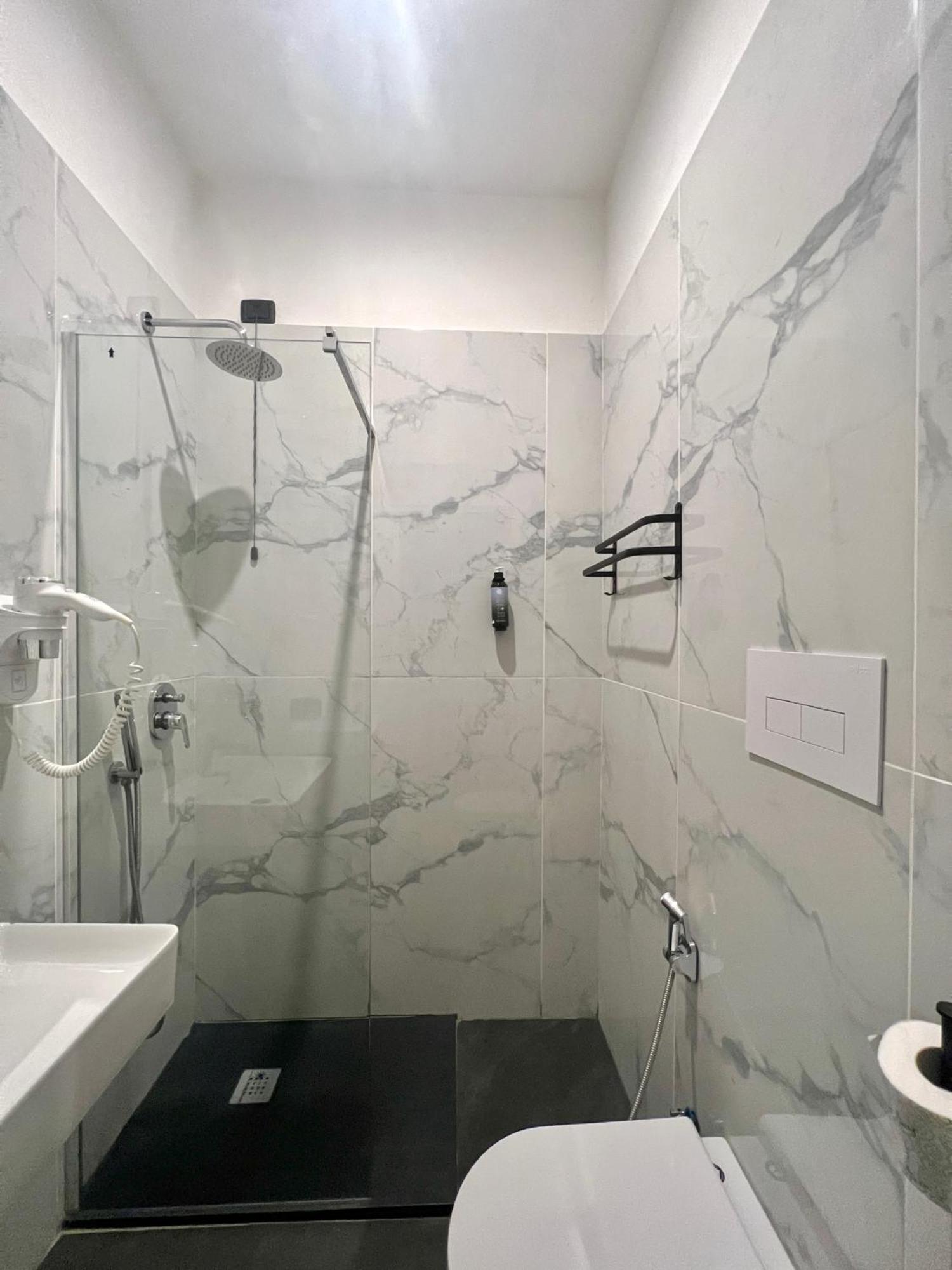 מילאנו Hotel Sara מראה חיצוני תמונה